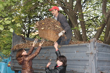 С начала санитарно-экологического месячника в Московском  районе  на 2000 куб. м. мусора стало меньше