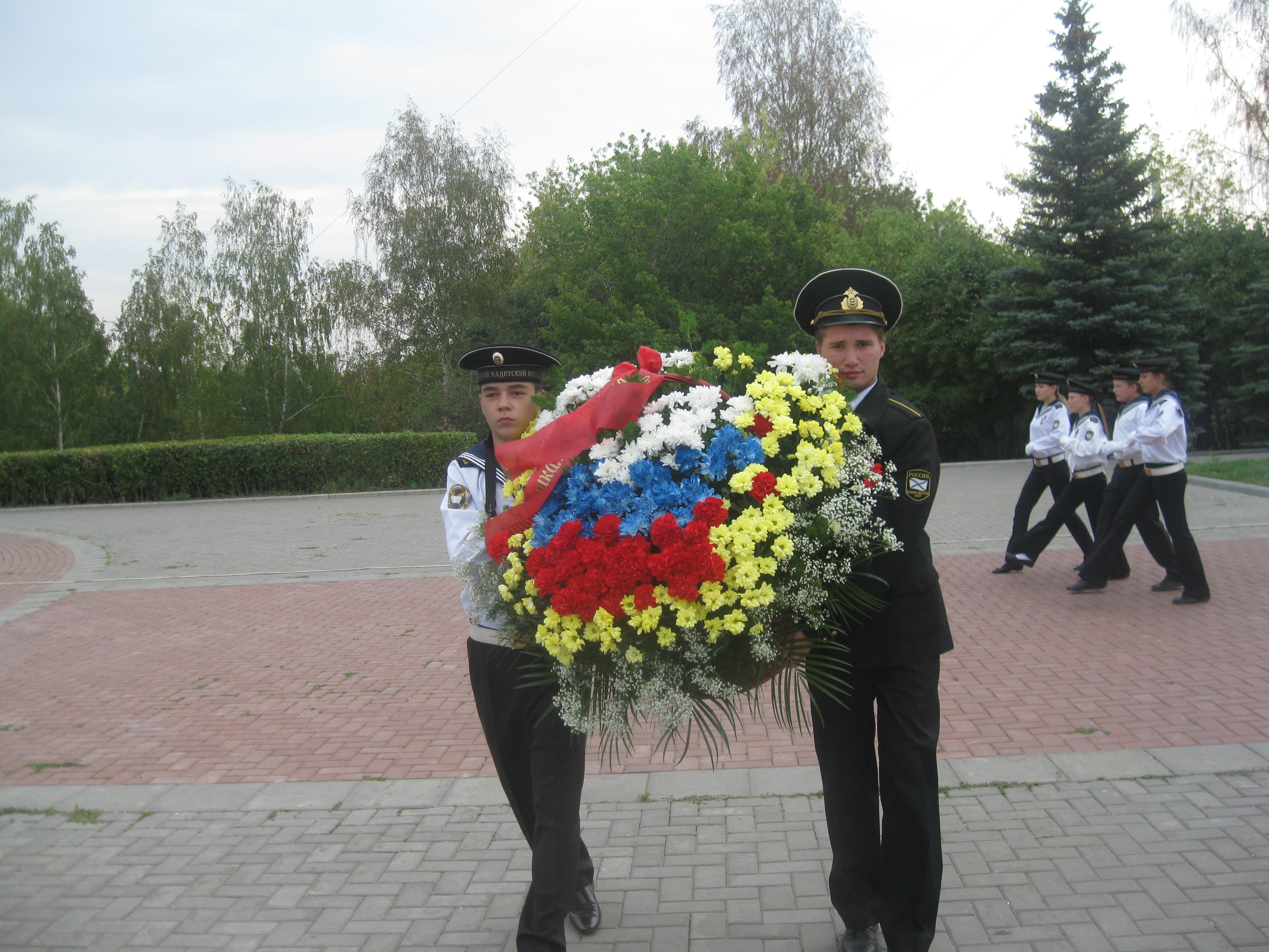 В рамках Дней культуры Москвы в Мемориальном комплексе «Победа» состоялось возложение цветов к Монументу Славы 