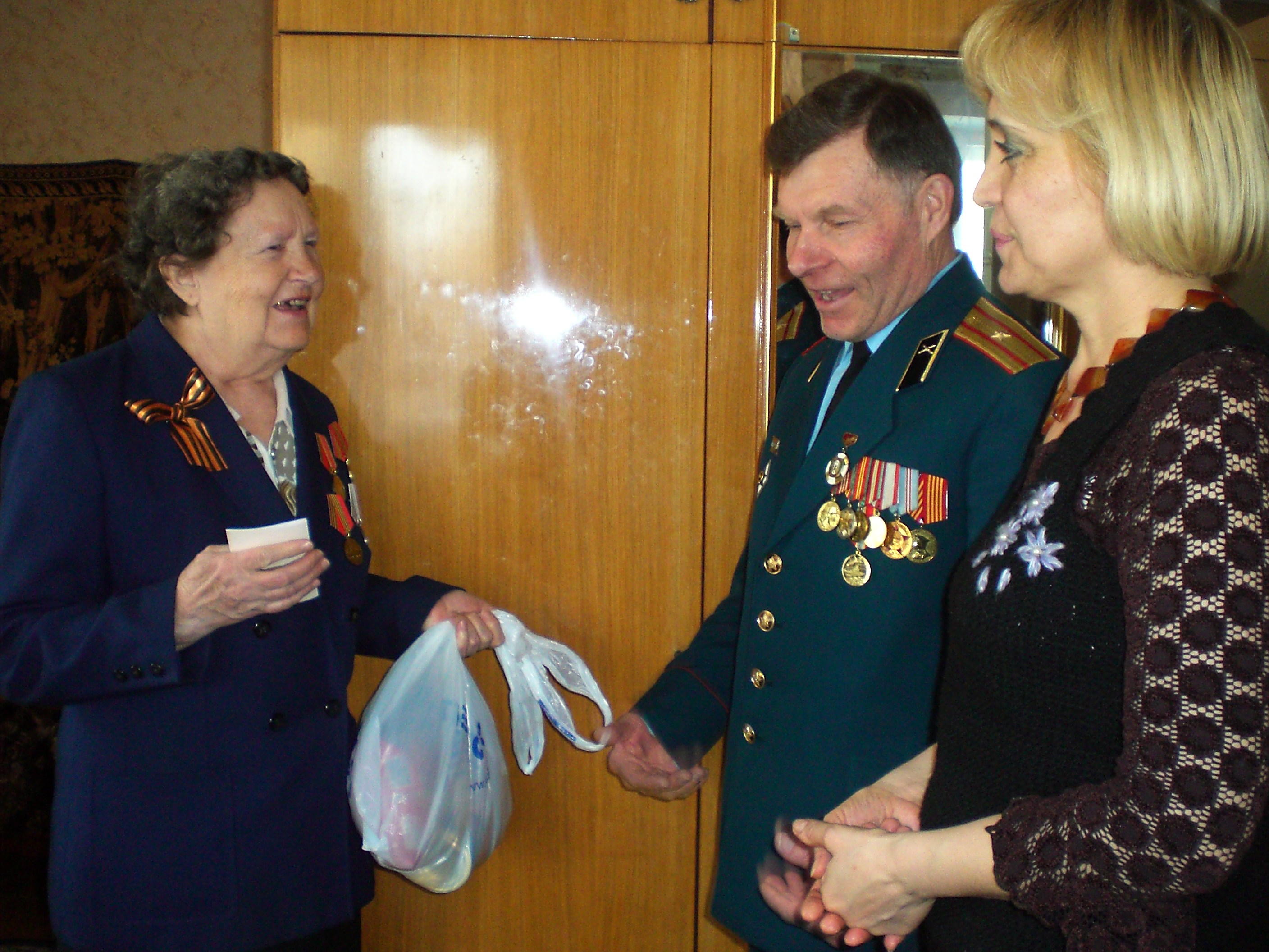 В преддверии 65-ой годовщины Победы ветеран Великой Отечественной войны Клавдия Маясина отметила 80-летие