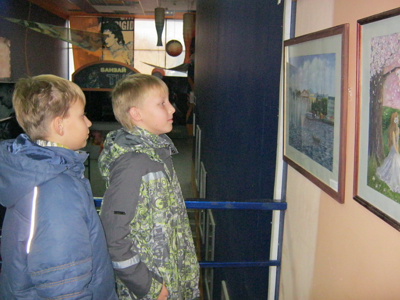 12:21 Чебоксарская детская художественная школа искусств открыла новые выставки детских рисунков