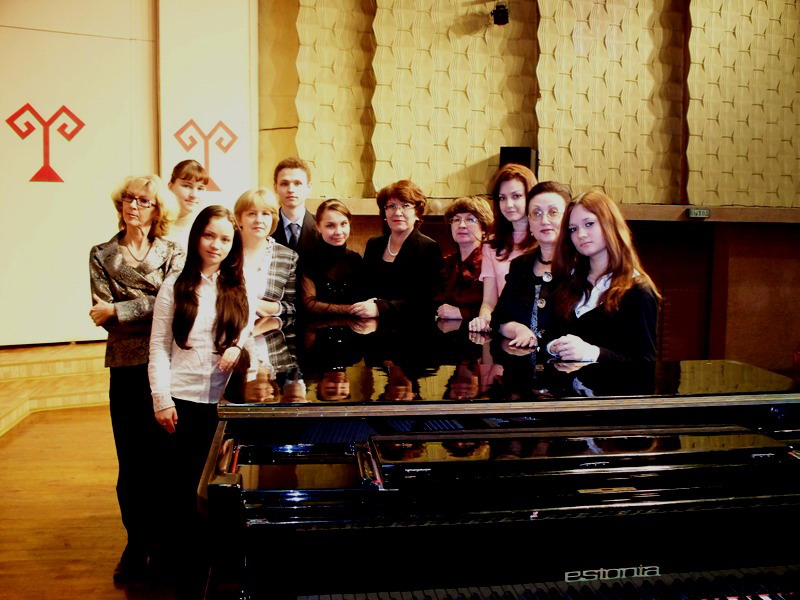 09:50 Студенты Чебоксарского музучилища им. Ф.П. Павлова успешно выступили на II Открытом Всероссийском конкурсе «Пианофорум-2011»