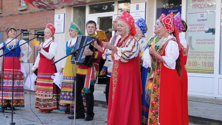 8 июня на сцене ДК «Салют» выступит народный фольклорный ансамбль «Забава»