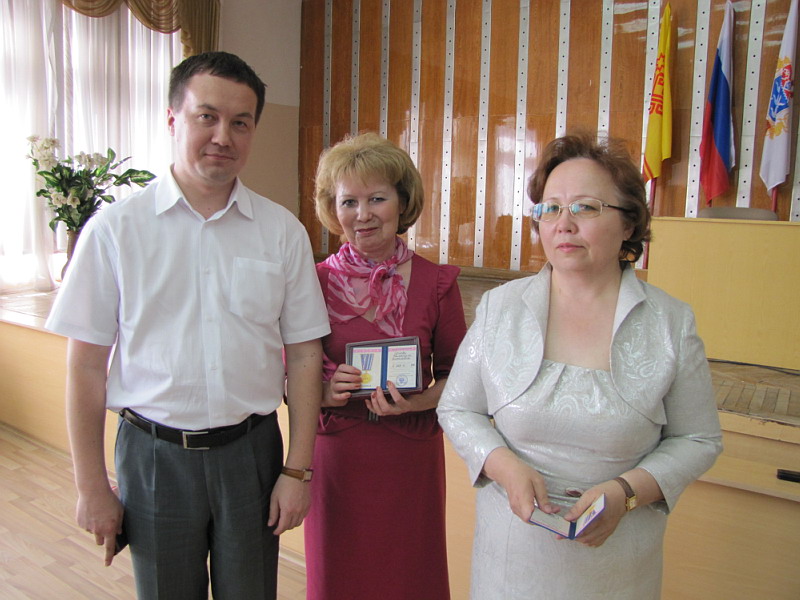 08:05 В администрации Московского района состоялось торжественное вручение медалей и Почетных дипломов активным участникам «Всероссийской переписи 2010 года»