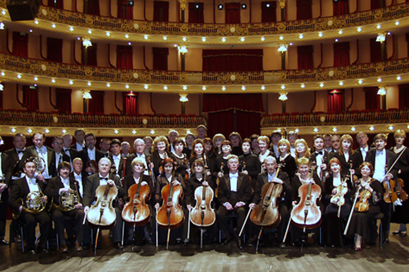 Чувашский государственный театр оперы и балета приглашает на бенефис, посвященный 80-летию симфонического оркестра