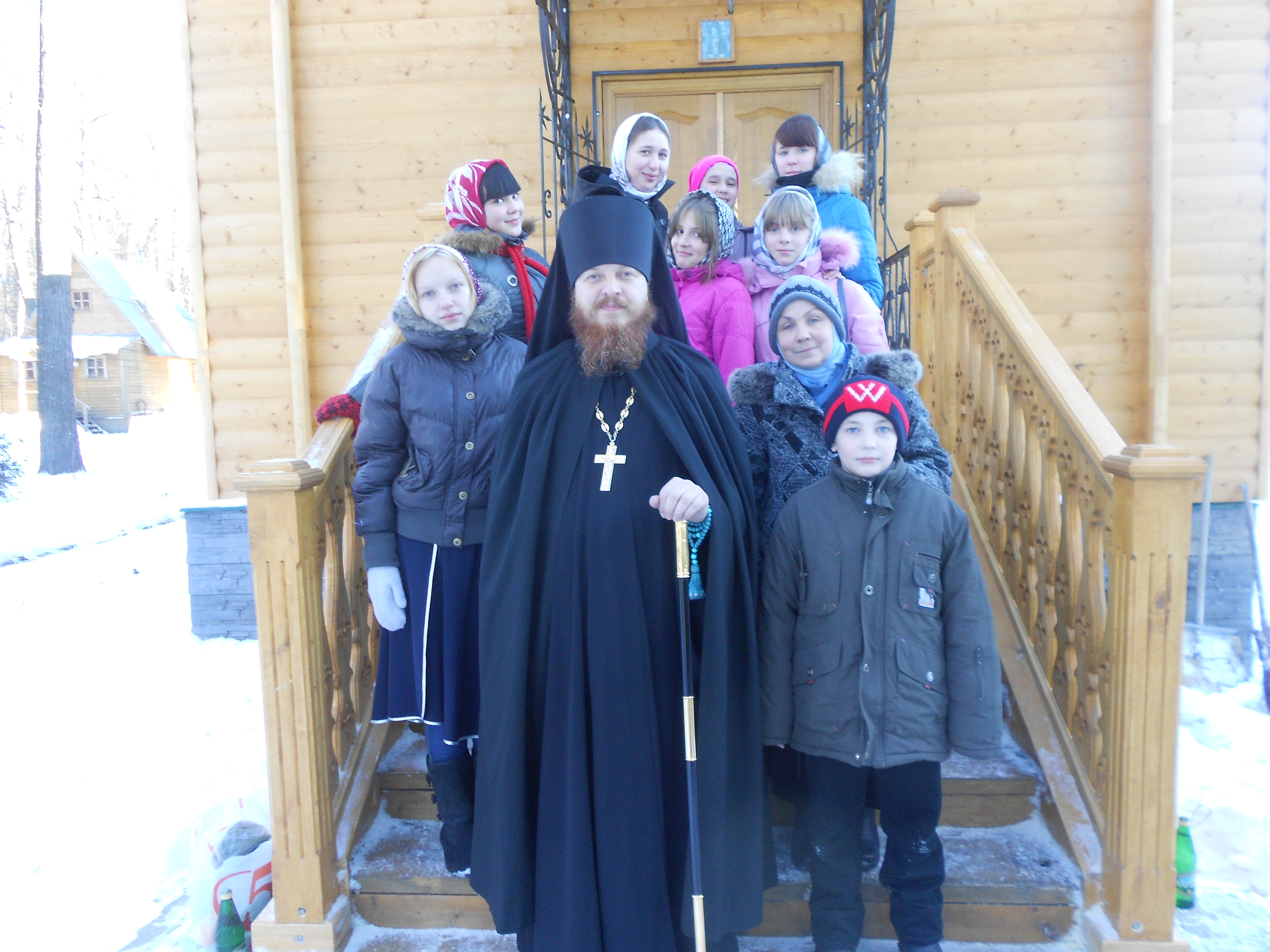 Для воспитанников Социально-реабилитационного центра для несовершеннолетних была организована поездка в Александро-Невский мужской монастырь