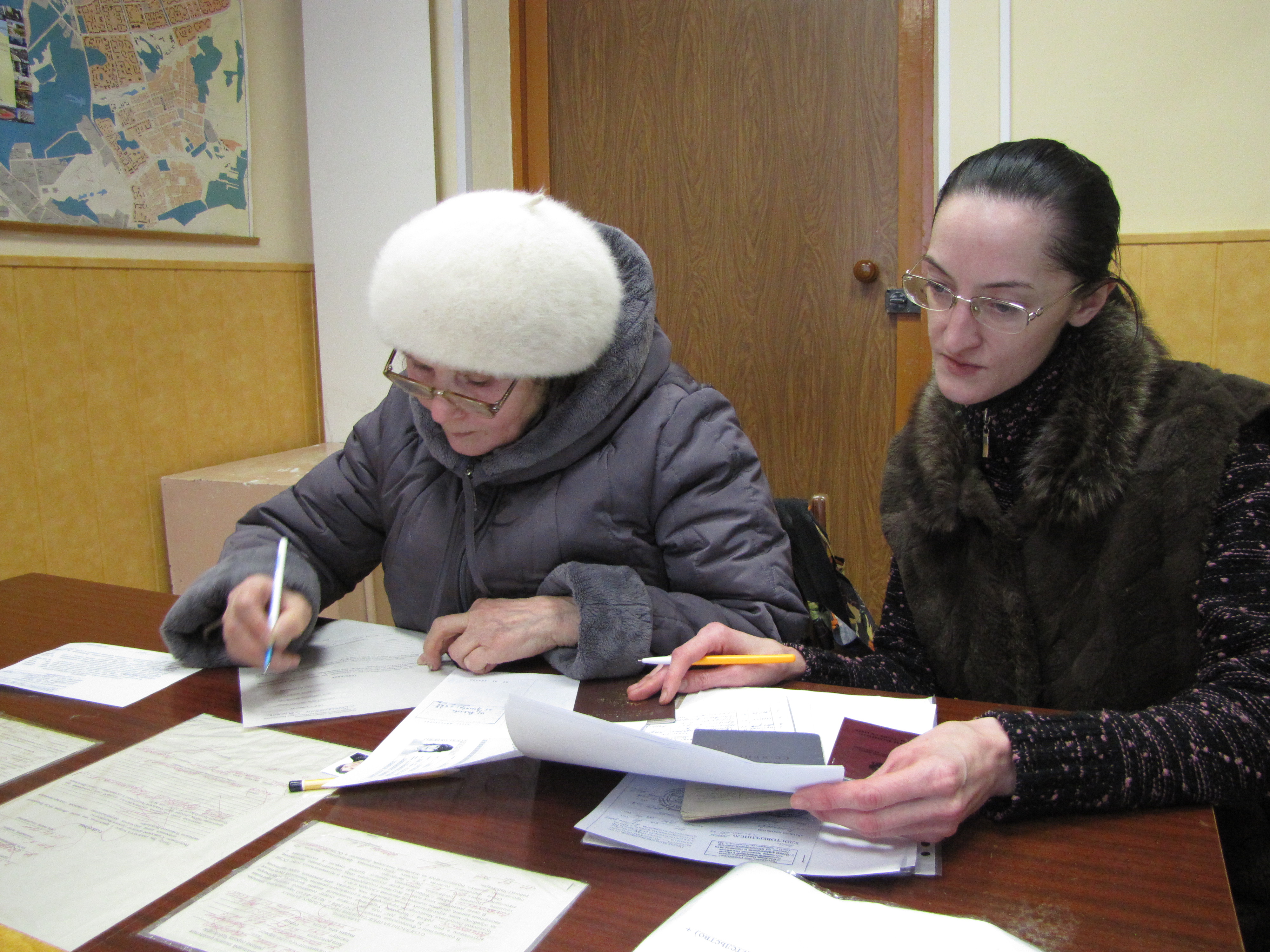Сегодня 201 житель Московского района получит удостоверение «Ветеран труда Чувашской Республики»